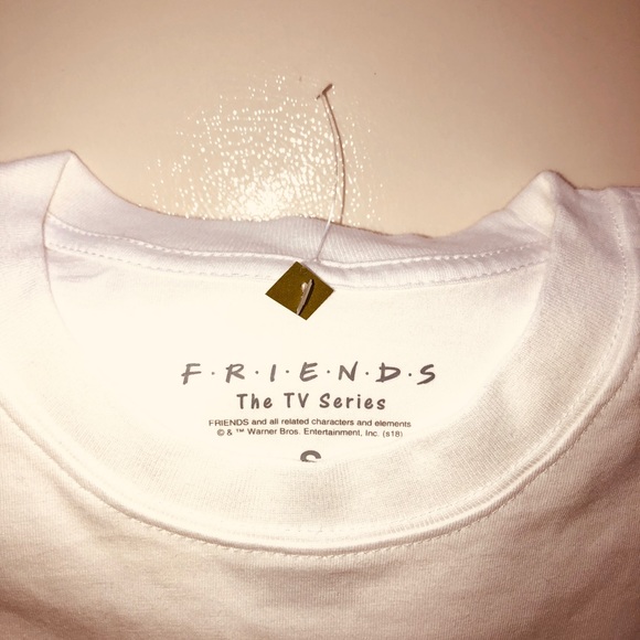 FRIENDS Teeshirt long sleeve, Brand New - Picture 4 of 4
